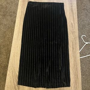 Velvet midi skirt